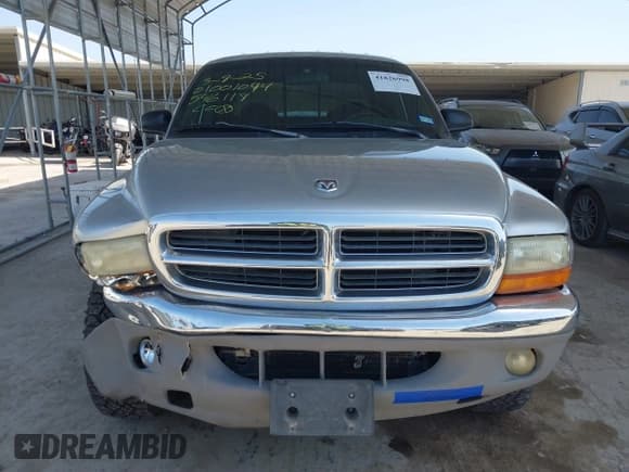 ✅ 2002 Dodge Dakota SLT • VIN: 1B7HG48N62S546119 • Lot: 41826998. Wystawiony na IAAI z przebiegiem 157 761 mil. Bezpłatny archiwum sprzedaży aukcyjnych z USA i szczegółowy raport historii pojazdu na DreamBid. Zdjęcie 12.
