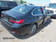 ✅ 2024 BMW 3 Series 330i xDrive • VIN: 3MW89FF02R8E22757 • Lot: 42789823. Listed on IAAI with 18,675 mi. Free auction sales archive from the USA and detailed vehicle history report at DreamBid. Image 4.