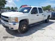 ✅ 2008 Chevrolet Silverado 2500HD 1LT • VIN: 1GCHC23648F108250 • Lot: 42503346. Wystawiony na IAAI z przebiegiem 306 258 mil. Bezpłatny archiwum sprzedaży aukcyjnych z USA i szczegółowy raport historii pojazdu na DreamBid. Zdjęcie 2.