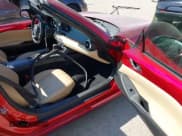 ✅ 2019 Mazda MX-5 Miata Grand Touring • VIN: JM1NDAM75K0307156 • Lot: 43322632. Wystawiony na IAAI z przebiegiem 53 340 mil. Bezpłatny archiwum sprzedaży aukcyjnych z USA i szczegółowy raport historii pojazdu na DreamBid. Zdjęcie 5.