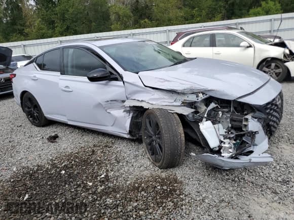 ✅ 2024 Nissan Altima SR • VIN: 1N4BL4CV7RN363187 • Lot: 90254265. Wystawiony na Copart z przebiegiem 33 902 mil. Bezpłatny archiwum sprzedaży aukcyjnych z USA i szczegółowy raport historii pojazdu na DreamBid. Zdjęcie 4.