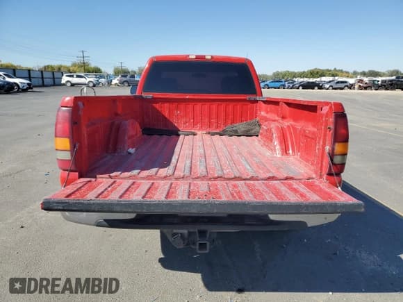 ✅ 2002 Chevrolet Silverado 1500 • VIN: 1GCEC14V32Z242871 • Lot: 82262155. Listed on Copart with 218,190 mi. Free auction sales archive from the USA and detailed vehicle history report at DreamBid. Image 10.