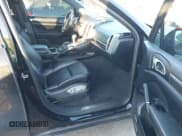 ✅ 2017 Porsche Cayenne Turbo • VIN: WP1AC2A2XHLA92993 • Lot: 41264521. Listed on IAAI with 83,257 mi. Free auction sales archive from the USA and detailed vehicle history report at DreamBid. Image 5.