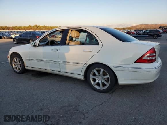 ✅ 2007 Mercedes-Benz C 280 Luxury • VIN: WDBRF92H07F908967 • Lot: 57304005. Wystawiony na Copart z przebiegiem Nie podano. Bezpłatny archiwum sprzedaży aukcyjnych z USA i szczegółowy raport historii pojazdu na DreamBid. Zdjęcie 2.