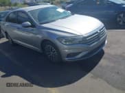 ✅ 2021 Volkswagen Jetta S • VIN: 3VWN57BU0MM041793 • Lot: 43311623. Wystawiony na IAAI z przebiegiem 66 041 mil. Bezpłatny archiwum sprzedaży aukcyjnych z USA i szczegółowy raport historii pojazdu na DreamBid. Zdjęcie 1.