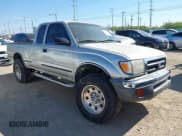 ✅ 2000 Toyota Tacoma PreRunner • VIN: 4TASM92N9YZ654847 • Лот: 43655226. Опубликован ранее на IAAI с пробегом 216 537 миль. Бесплатный доступ к архиву аукционных продаж из США и подробный отчёт об истории автомобиля на DreamBid. Изображение 1.