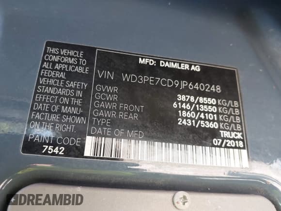 ✅ 2018 Mercedes-Benz Sprinter Cargo Worker • VIN: WD3PE7CD9JP640248 • Lot: 42318909. Wystawiony na IAAI z przebiegiem 109 000 mil. Bezpłatny archiwum sprzedaży aukcyjnych z USA i szczegółowy raport historii pojazdu na DreamBid. Zdjęcie 9.