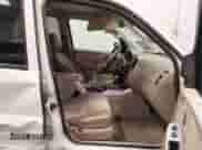 2006 Mercury Mariner Luxury с VIN 4M2YU57116DJ03832, выставлен на аукционе IAAI как лот 41790719 с пробегом 161 978 миль миль и . История ставок и продаж доступна на DreamBid. Изображение 5.