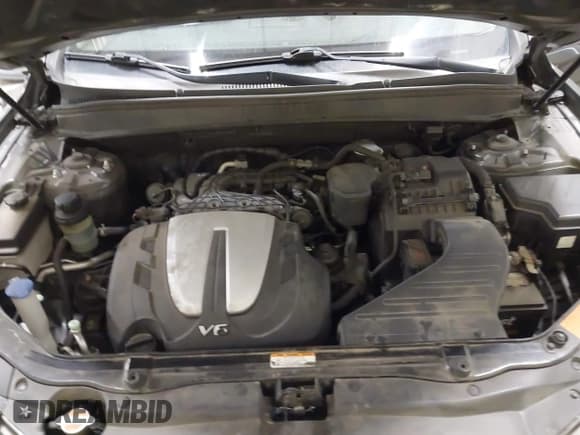 ✅ 2011 Hyundai Santa Fe Limited • VIN: 5XYZHDAG5BG090777 • Lot: 41179605. Listed on IAAI with 150,257 mi. Free auction sales archive from the USA and detailed vehicle history report at DreamBid. Image 10.