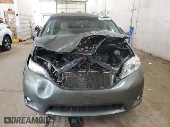 ✅ 2011 Toyota Sienna XLE • VIN: 5TDDK3DC5BS004403 • Лот: 59535185. Опубликован ранее на Copart с пробегом 264 614 миль. Бесплатный доступ к архиву аукционных продаж из США и подробный отчёт об истории автомобиля на DreamBid. Изображение 5.