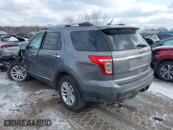 ✅ 2014 Ford Explorer XLT • VIN: 1FM5K8D83EGA98109 • Lot: 41547412. Wystawiony na IAAI z przebiegiem 138 405 mil. Bezpłatny archiwum sprzedaży aukcyjnych z USA i szczegółowy raport historii pojazdu na DreamBid. Zdjęcie 3.