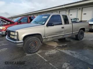 ✅ 1998 GMC Sierra 1500 • VIN: 1GTEC19W4WE517422 • Lot: 65384335. Wystawiony na Copart z przebiegiem 263 184 mil. Bezpłatny archiwum sprzedaży aukcyjnych z USA i szczegółowy raport historii pojazdu na DreamBid. Zdjęcie 1.