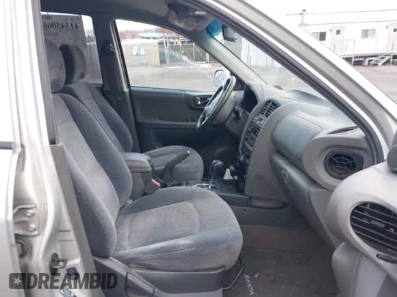 2004 Hyundai Santa Fe GLS z VIN KM8SC73D74U839371, wystawiony jako IAAI lot #41345066 z przebiegiem 168 923 mil mil oraz . Historia ofert i sprzedaży dostępna na DreamBid. Obrazek 5.