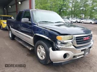 ✅ 2005 GMC Sierra 1500 SLE • VIN: 1GTEK19B25Z157848 • Lot: 42333667. Listed on IAAI with 302,758 mi. Free auction sales archive from the USA and detailed vehicle history report at DreamBid. Image 1.