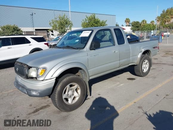 ✅ 2002 Toyota Tacoma PreRunner • VIN: 5TESN92N22Z036458 • Lot: 43032856. Listed on IAAI with 127,929 mi. Free auction sales archive from the USA and detailed vehicle history report at DreamBid. Image 18.