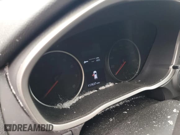 ✅ 2019 Mitsubishi Eclipse Cross ES • VIN: JA4AT3AA3KZ018649 • Лот: 84567085. Опубликован ранее на Copart с пробегом 117 637 миль. Бесплатный доступ к архиву аукционных продаж из США и подробный отчёт об истории автомобиля на DreamBid. Изображение 9.