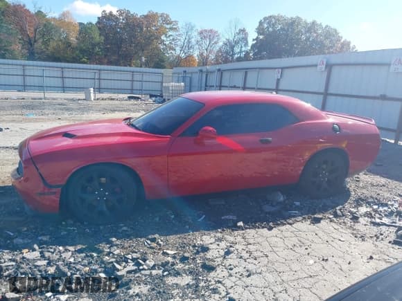 ✅ 2015 Dodge Challenger SXT • VIN: 2C3CDZAG4FH804814 • Lot: 43648893. Listed on IAAI with 156,260 mi. Free auction sales archive from the USA and detailed vehicle history report at DreamBid. Image 15.
