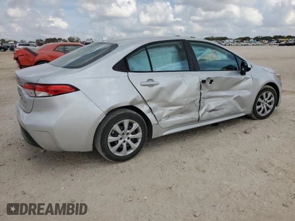 ✅ 2025 Toyota Corolla LE • VIN: 5YFB4MDE1SP270874 • Лот: 82475825. Опубликован ранее на Copart с пробегом 8 177 миль. Бесплатный доступ к архиву аукционных продаж из США и подробный отчёт об истории автомобиля на DreamBid. Изображение 3.