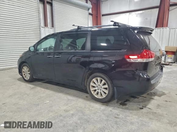 ✅ 2013 Toyota Sienna Limited • VIN: 5TDDK3DC5DS064376 • Lot: 94694425. Wystawiony na Copart z przebiegiem 141 529 mil. Bezpłatny archiwum sprzedaży aukcyjnych z USA i szczegółowy raport historii pojazdu na DreamBid. Zdjęcie 2.