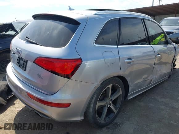 ✅ 2015 Audi Q5 Premium Plus • VIN: WA1DGAFP8FA021344 • Лот: 42031397. Опубликован ранее на IAAI с пробегом 141 700 миль. Бесплатный доступ к архиву аукционных продаж из США и подробный отчёт об истории автомобиля на DreamBid. Изображение 4.