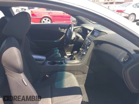 ✅ 2015 Hyundai Genesis Coupe 3.8L Base • VIN: KMHHU6KJ3FU123062 • Lot: 43017054. Listed on IAAI with 157,727 mi. Free auction sales archive from the USA and detailed vehicle history report at DreamBid. Image 5.