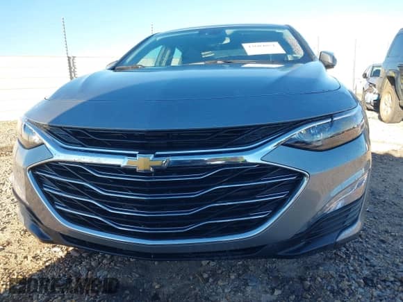 ✅ 2025 Chevrolet Malibu LT • VIN: 1G1ZD5STXSF119649 • Lot: 43604851. Wystawiony na IAAI z przebiegiem 29 487 mil mil. Skorzystaj z bezpłatnego archiwum sprzedaży aukcyjnych z USA i zobacz szczegółowy raport historii pojazdu na DreamBid. Zdjęcie 12.