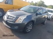 ✅ 2010 Cadillac SRX Premium Collection • VIN: 3GYFNFEY6AS502562 • Лот: 42551257. Опубликован ранее на IAAI с пробегом 181 373 миль. Бесплатный доступ к архиву аукционных продаж из США и подробный отчёт об истории автомобиля на DreamBid. Изображение 2.