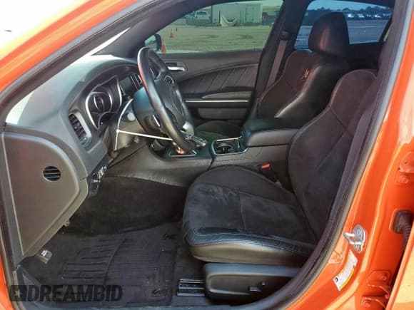 ✅ 2018 Dodge Charger R/T Scat Pack • VIN: 2C3CDXGJ4JH289992 • Lot: 68255415. Listed on Copart with 75,442 mi. Free auction sales archive from the USA and detailed vehicle history report at DreamBid. Image 7.