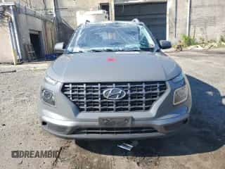 2020 Hyundai Venue SEL z VIN KMHRC8A3XLU015619, wystawiony jako Copart lot #56862914 z przebiegiem 53 808 mil mil oraz Szkoda całkowita • Salvage title. Historia ofert i sprzedaży dostępna na DreamBid. Obrazek 5.