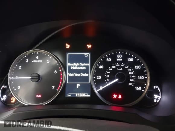 ✅ 2024 Lexus IS 300 • VIN: JTHCA1D29R5129350 • Lot: 42672040. Listed on IAAI with 15,268 mi. Free auction sales archive from the USA and detailed vehicle history report at DreamBid. Image 7.