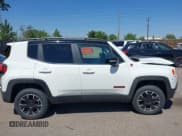 ✅ 2023 Jeep Renegade Trailhawk • VIN: ZACNJDC13PPP66434 • Лот: 39951357. Опубликован ранее на IAAI с пробегом 10 517 миль. Бесплатный доступ к архиву аукционных продаж из США и подробный отчёт об истории автомобиля на DreamBid. Изображение 12.
