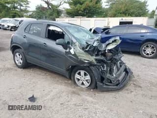 2019 Chevrolet Trax LS с VIN 3GNCJKSB2KL280912, выставлен на аукционе IAAI как лот 43324862 с пробегом 22 848 миль миль и . История ставок и продаж доступна на DreamBid. Изображение 1.