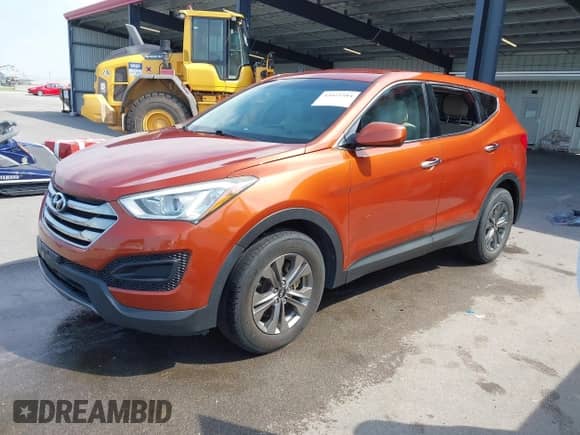 2015 Hyundai Santa Fe with VIN 5XYZTDLB0FG255995, listed as a IAAI auction lot 43021584 with 153,333 mi miles and . Bid and sale history available at DreamBid. Image 2.