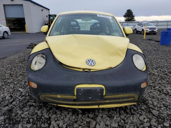 ✅ 1999 Volkswagen Beetle • VIN: 3VWBC21C6XM420564 • Lot: 93199375. Listed on Copart with Not provided. Free auction sales archive from the USA and detailed vehicle history report at DreamBid. Image 5.