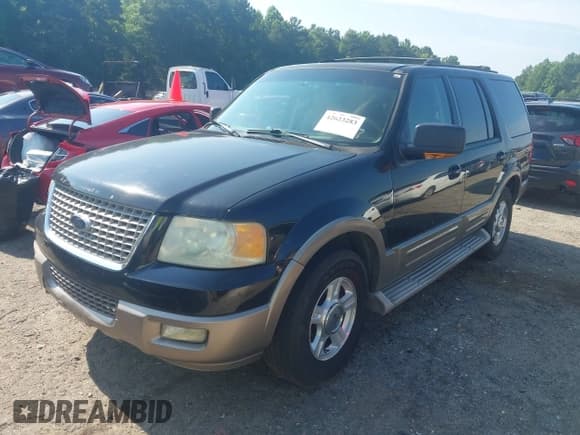 ✅ 2004 Ford Expedition Eddie Bauer • VIN: 1FMEU17W64LA87817 • Lot: 42623283. Listed on IAAI with 453,883 mi. Free auction sales archive from the USA and detailed vehicle history report at DreamBid. Image 2.