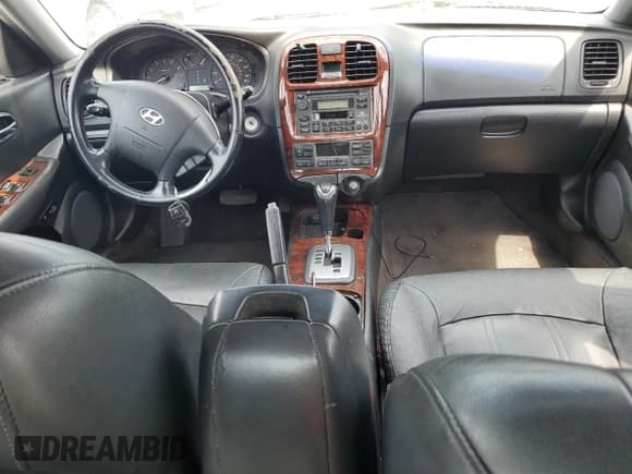 ✅ 2004 Hyundai Sonata GLS • VIN: KMHWF35H54A082926 • Lot: 63871905. Listed on Copart with 115,394 mi. Free auction sales archive from the USA and detailed vehicle history report at DreamBid. Image 8.