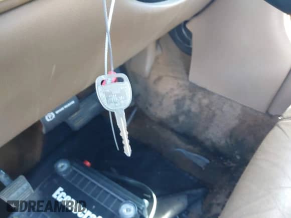 1999 Chevrolet Silverado 1500 LS с VIN 2GCEC19T2X1204782, выставлен на аукционе IAAI как лот 43498757 с пробегом 385 871 миль миль и . История ставок и продаж доступна на DreamBid. Изображение 11.