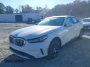 ✅ 2025 BMW i5 • VIN: WBY13HG0XSCS94362 • Lot: 40962928. Wystawiony na IAAI z przebiegiem Nie podano. Bezpłatny archiwum sprzedaży aukcyjnych z USA i szczegółowy raport historii pojazdu na DreamBid. Zdjęcie 16.