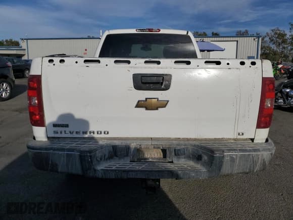 ✅ 2011 Chevrolet Silverado 1500 LT • VIN: 1GCRCSE05BZ136562 • Lot: 76791324. Listed on Copart with 280,674 mi. Free auction sales archive from the USA and detailed vehicle history report at DreamBid. Image 6.