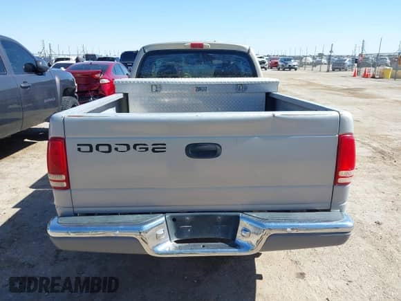 2003 Dodge Dakota SLT with VIN 1D7HL42X03S259713, listed as a IAAI auction lot 42292020 with 179,537 mi miles and . Bid and sale history available at DreamBid. Image 17.