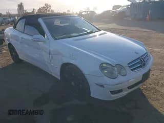 ✅ 2006 Mercedes-Benz CLK 350 • VIN: WDBTK56F56F203955 • Lot: 41391569. Wystawiony na IAAI z przebiegiem 130 907 mil. Bezpłatny archiwum sprzedaży aukcyjnych z USA i szczegółowy raport historii pojazdu na DreamBid. Zdjęcie 1.