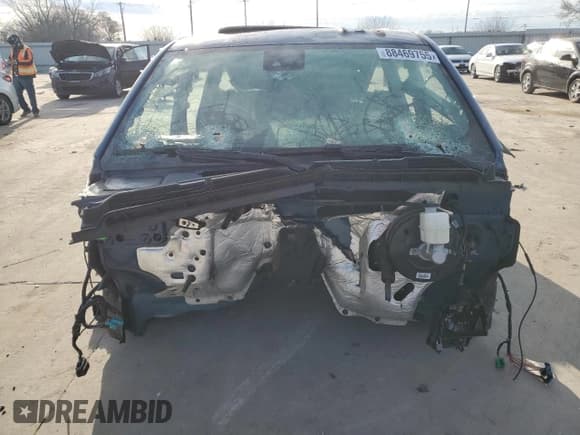 ✅ 2017 Chevrolet Silverado 1500 • VIN: N0V1N0NPART • Лот: 88469755. Опубликован ранее на Copart с пробегом Не указан. Бесплатный доступ к архиву аукционных продаж из США и подробный отчёт об истории автомобиля на DreamBid. Изображение 5.