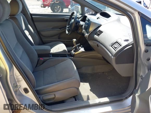 ✅ 2007 Honda Civic LX • VIN: 2HGFA15587H309711 • Лот: 43103365. Опубликован ранее на IAAI с пробегом 178 522 миль. Бесплатный доступ к архиву аукционных продаж из США и подробный отчёт об истории автомобиля на DreamBid. Изображение 5.