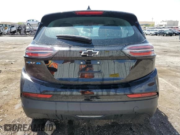 ✅ 2023 Chevrolet Bolt EV 2LT • VIN: 1G1FX6S02P4172242 • Lot: 66424394. Wystawiony na Copart z przebiegiem Nie podano. Bezpłatny archiwum sprzedaży aukcyjnych z USA i szczegółowy raport historii pojazdu na DreamBid. Zdjęcie 6.