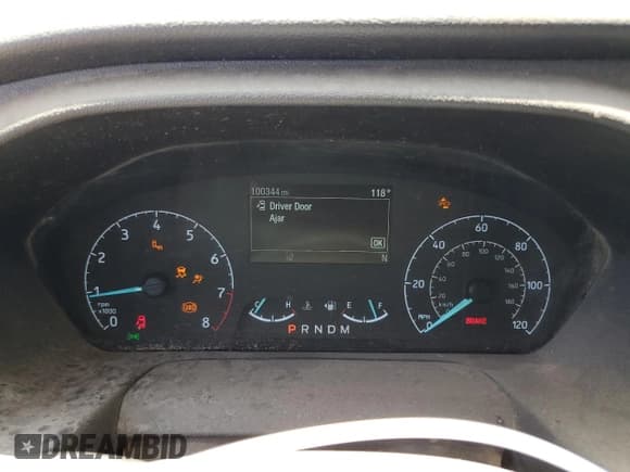 ✅ 2020 Ford Transit Cargo • VIN: 1FTBR3X85LKA28168 • Lot: 84377105. Wystawiony na Copart z przebiegiem 100 344 mil. Bezpłatny archiwum sprzedaży aukcyjnych z USA i szczegółowy raport historii pojazdu na DreamBid. Zdjęcie 9.