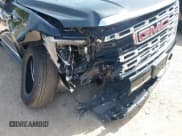 ✅ 2025 GMC Yukon Denali • VIN: 1GKS2DRL0SR223231 • Лот: 42634310. Опубликован ранее на IAAI с пробегом 6 878 миль. Бесплатный доступ к архиву аукционных продаж из США и подробный отчёт об истории автомобиля на DreamBid. Изображение 6.