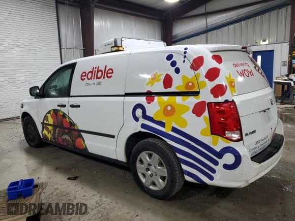 ✅ 2014 Ram Cargo Van Tradesman • VIN: 2C4JRGAG1ER146306 • Лот: 81379884. Опубликован ранее на Copart с пробегом 232 034 миль. Бесплатный доступ к архиву аукционных продаж из США и подробный отчёт об истории автомобиля на DreamBid. Изображение 2.