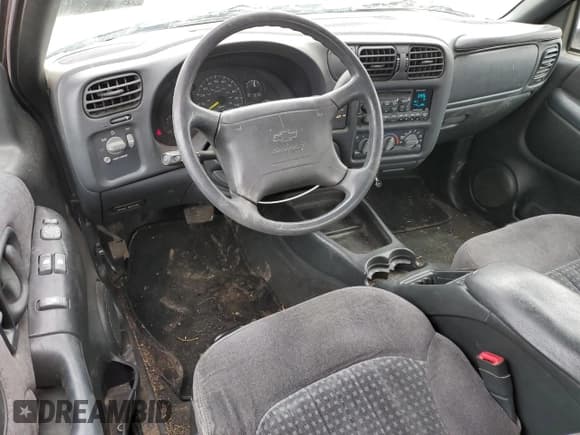 ✅ 1998 Chevrolet S-10 LS • VIN: 1GCCS19X0W8130884 • Лот: 45309515. Опубликован ранее на Copart с пробегом 75 142 миль. Бесплатный доступ к архиву аукционных продаж из США и подробный отчёт об истории автомобиля на DreamBid. Изображение 8.