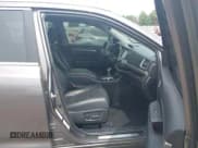 ✅ 2018 Toyota Highlander Limited • VIN: 5TDDZRFHXJS869860 • Lot: 42481411. Wystawiony na IAAI z przebiegiem 149 353 mil. Bezpłatny archiwum sprzedaży aukcyjnych z USA i szczegółowy raport historii pojazdu na DreamBid. Zdjęcie 5.