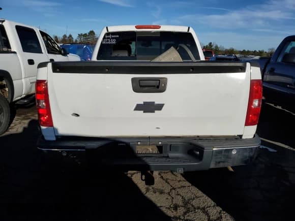 ✅ 2008 Chevrolet Silverado 1500 LTZ • VIN: 2GCEK13Y381187354 • Lot: 84293494. Listed on Copart with 112,771 mi. Free auction sales archive from the USA and detailed vehicle history report at DreamBid. Image 6.